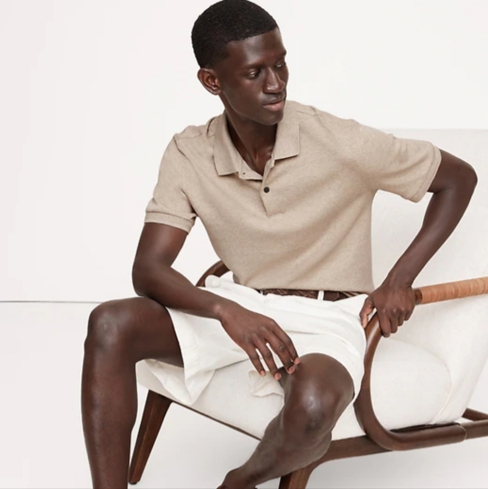 BANANA REPUBLIC | Modern Classic Luxury-Touch Polo in Heather Camel | Size M